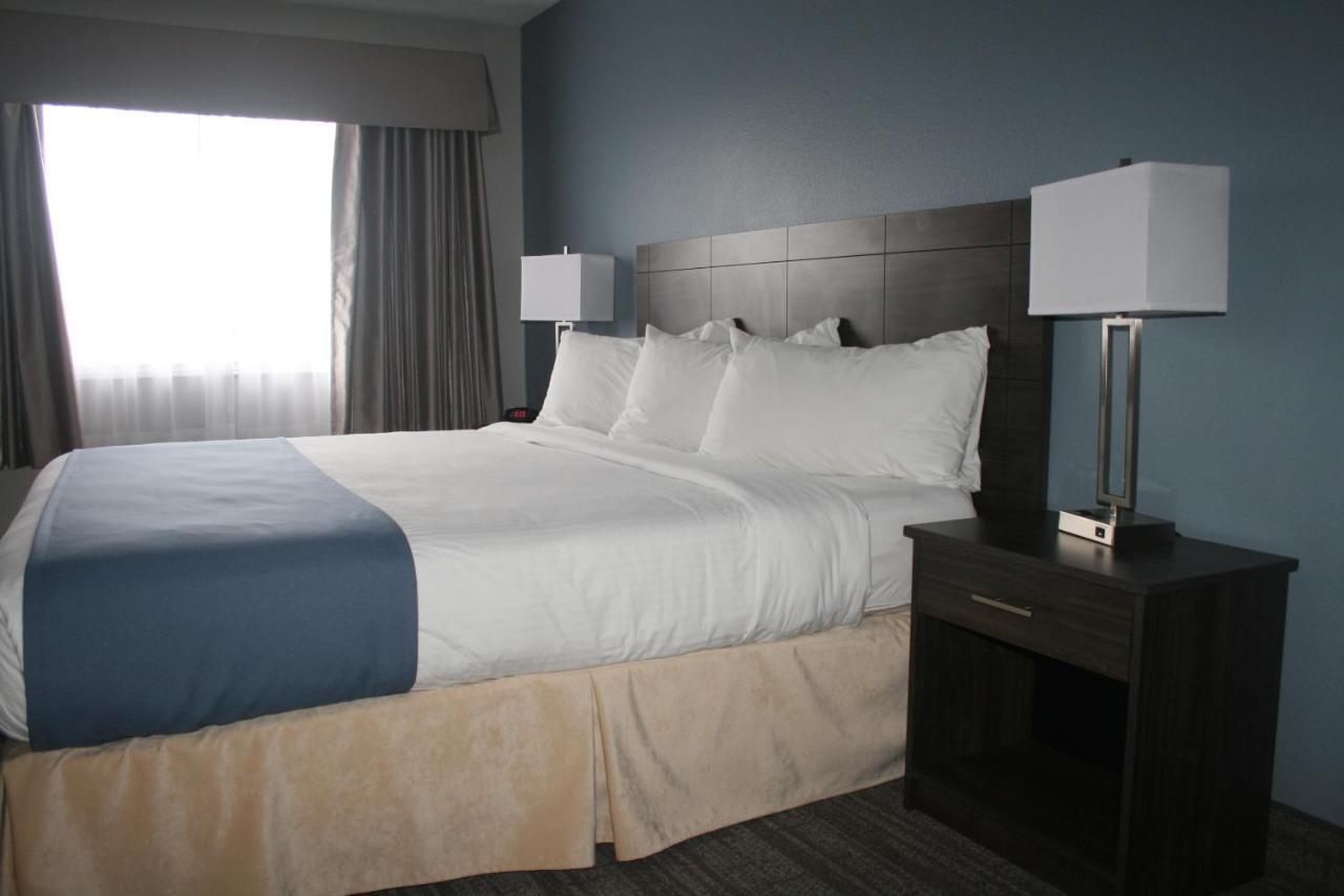 Travelodge Suites By Wyndham New Glasgow Exterior photo